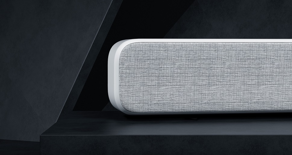 саундбар выполнен из прочных и качественных материалов